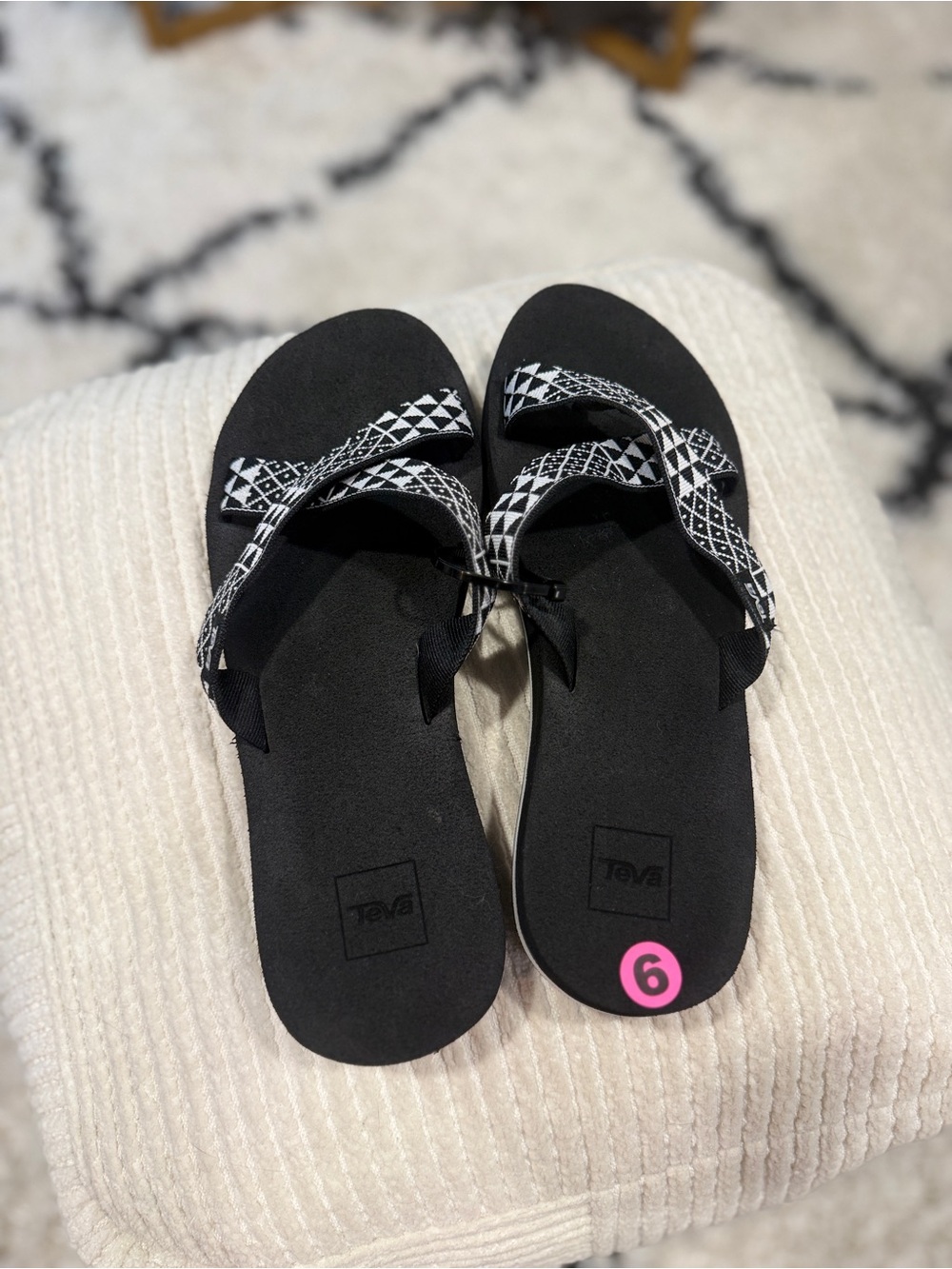 Teva Mush Kalea Sandals Black White Geometric Flip Flops Women’s 9 - Picture 7 of 8